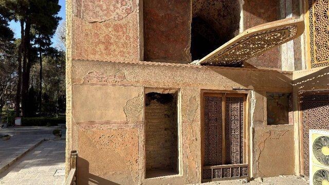 iranda unesco alanindaki cehel sutun sarayi saldirilarda hasar gordu 0