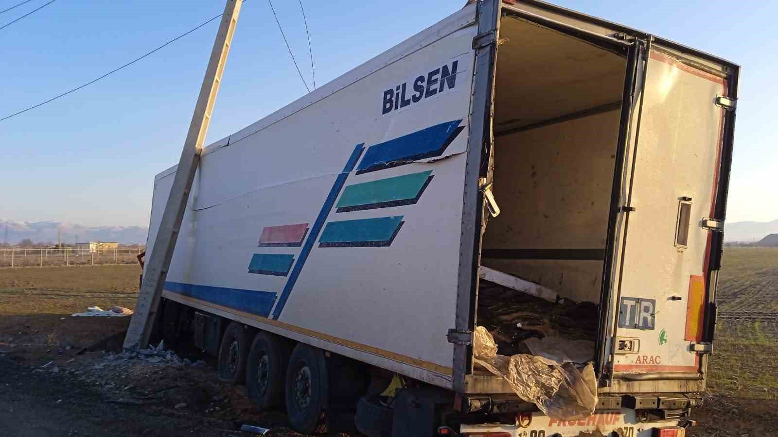 iranda yeri delen fuzenin sarapnel parcasinin isabet etmesiyle genc sofore mezar olan tirin goruntusu