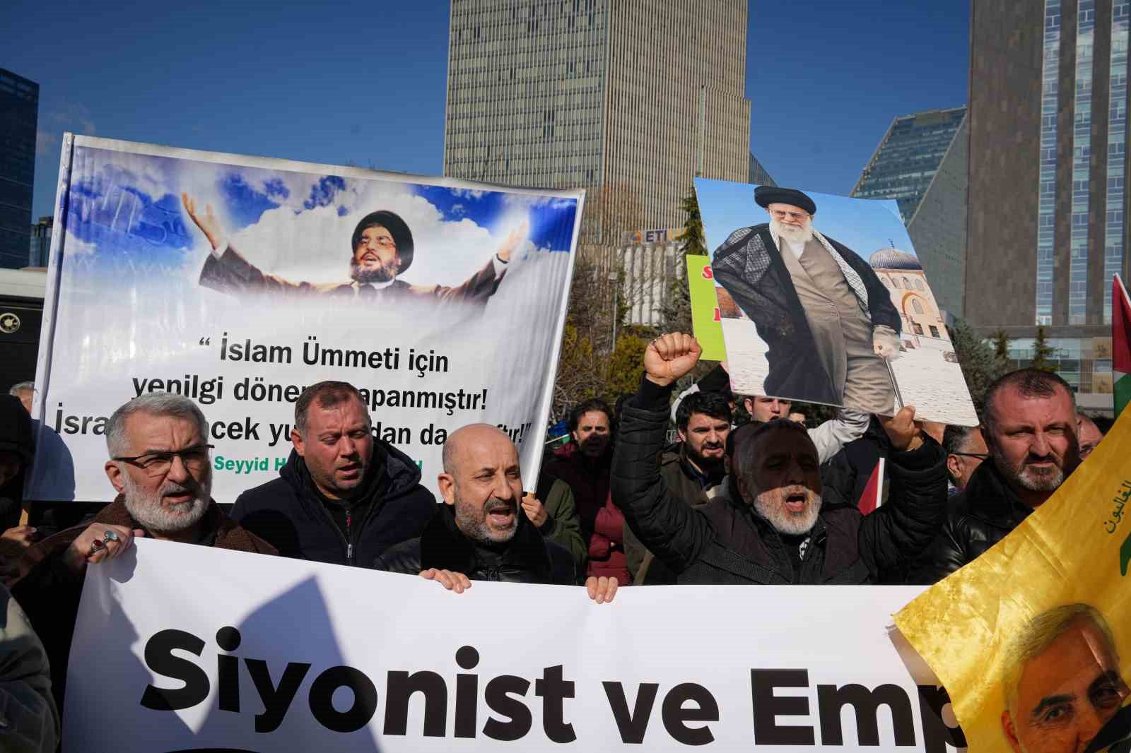iranin ankara buyukelciliginde bayraklar yariya indi 2 ssAfbQQ1