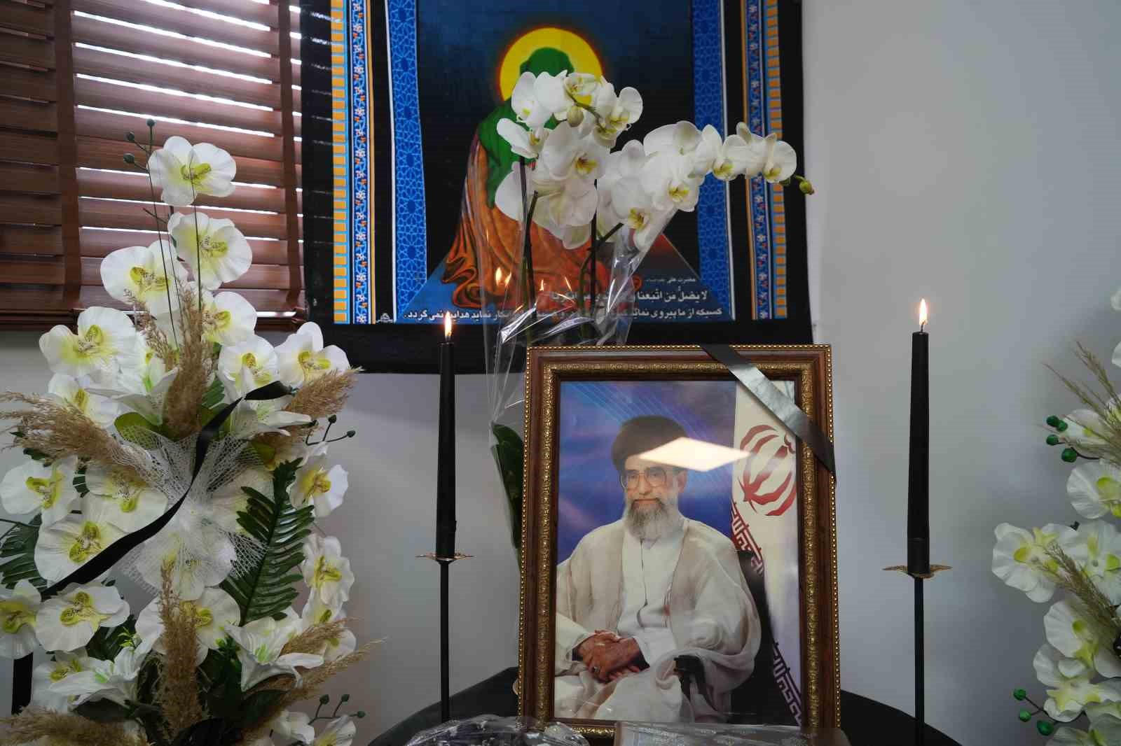 iranin erzurum baskonsolosugunda taziye defteri acildi 8 lWAFwvP8