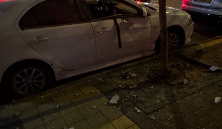 iranin-son-fuze-saldirisi-israilin-bircok-bolgesinde-maddi-hasara-yol-acti-yZJywStV.jpg