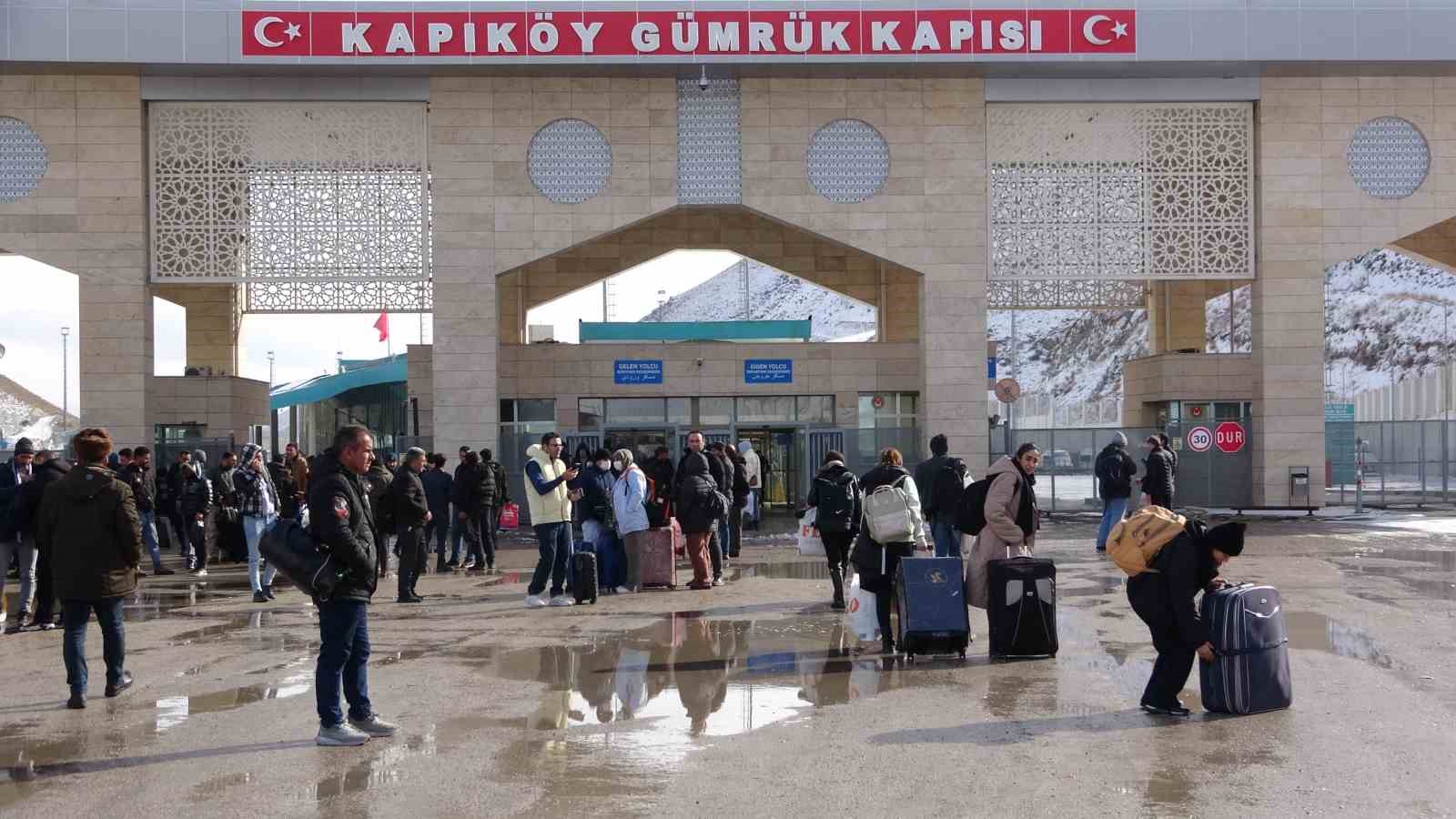 iranli turistler olu sayisinin resmi rakamlarin uzerinde olabilecegini soyledi 0 aJONraIl