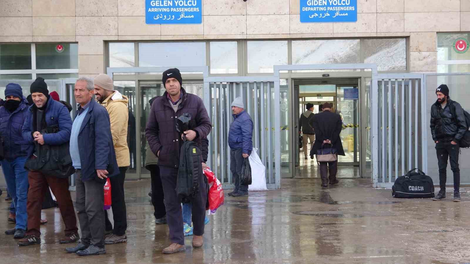 iranli turistler olu sayisinin resmi rakamlarin uzerinde olabilecegini soyledi 5 SVd5qmud