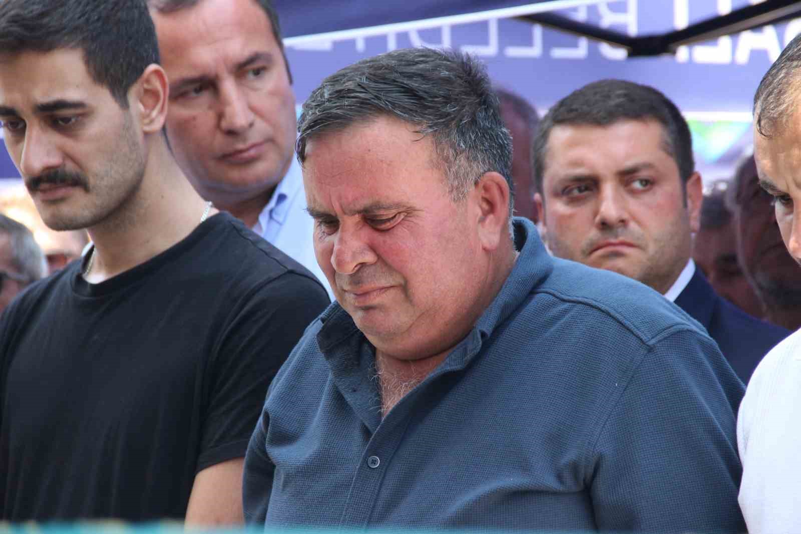 irmak ogretmene aci veda 8 Qp8FzqPN