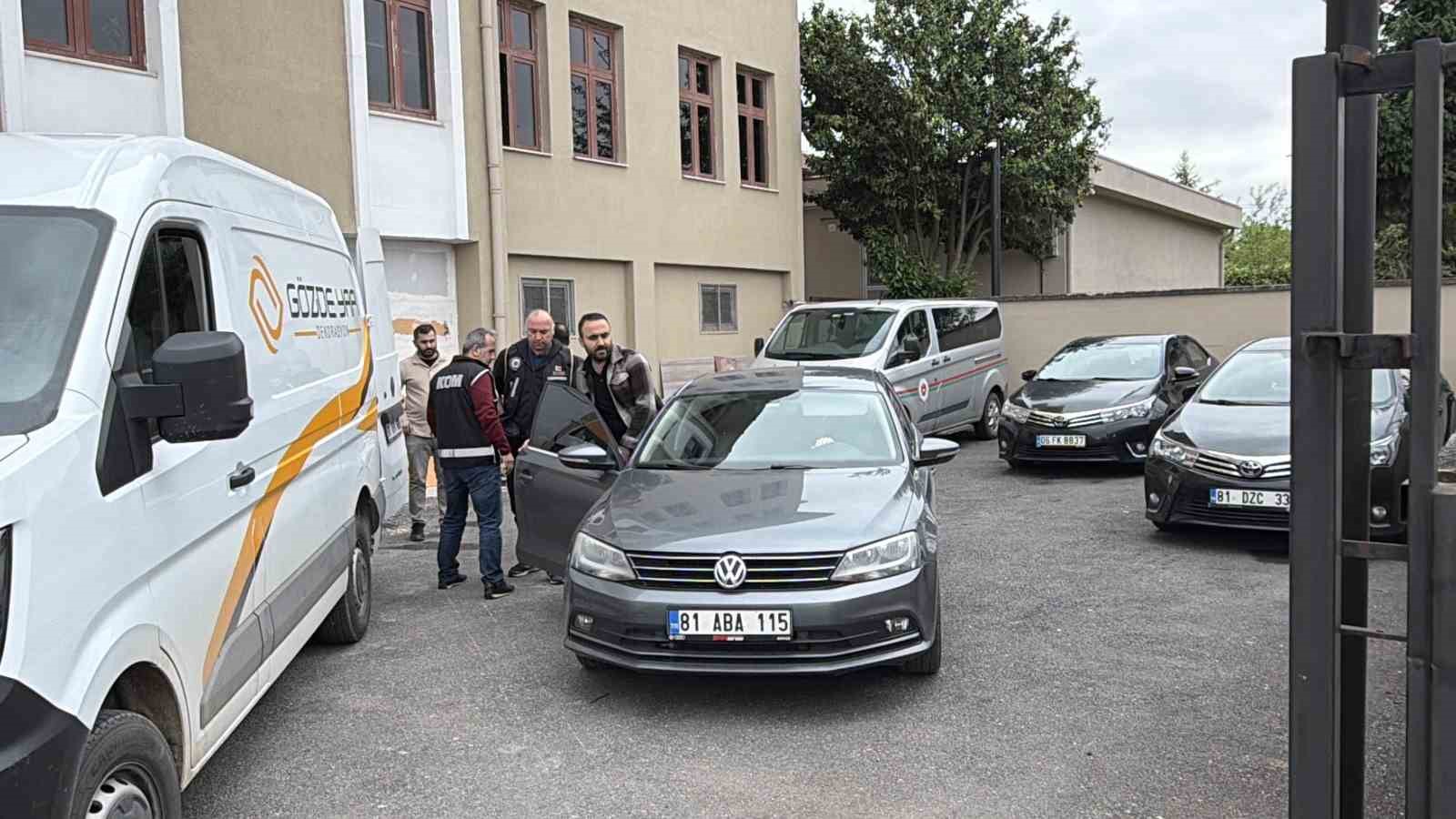 İrtikap soruşturması kapsamında göz altına alınan Akçakoca Belediye Başkanı Fikret Albayrak tutuklandı 7 irtikap sorusturmasi kapsaminda goz altina alinan akcakoca belediye baskani fikret albayrak tutuklandi 3 Fr4NuSip