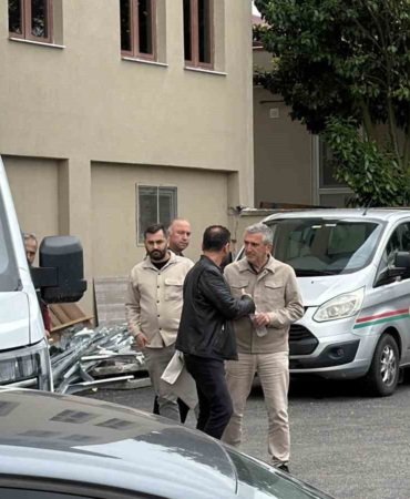 irtikap-sorusturmasi-kapsaminda-goz-altina-alinan-akcakoca-belediye-baskani-fikret-albayrak-tutuklandi-m6iy9WDj.jpg