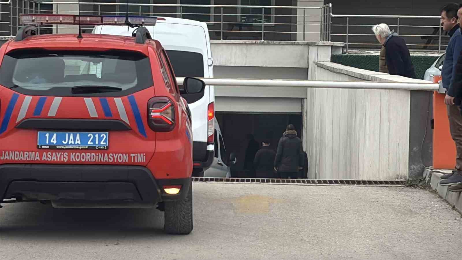 İrtikap soruşturmasında yeni gelişme: Tanju Özcan ve 12 kişi adliyeye sevk edildi 10 irtikap sorusturmasinda yeni gelisme tanju ozcan ve 12 kisi adliyeye sevk edildi 6 aIKKDj9D