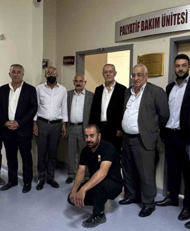 is-adamindan-yuksekova-devlet-hastanesine-anlamli-bagis-QViS6ADV.jpg
