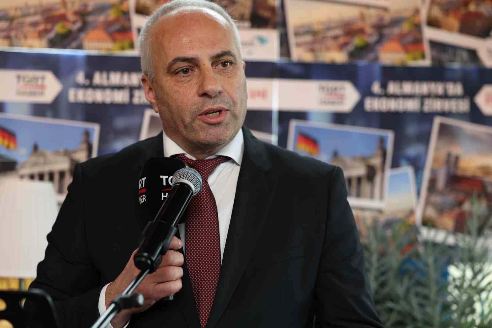 is adamlari almanyada bulustu yeni yatirim firsatlari konusuldu 3 QLD21sqa