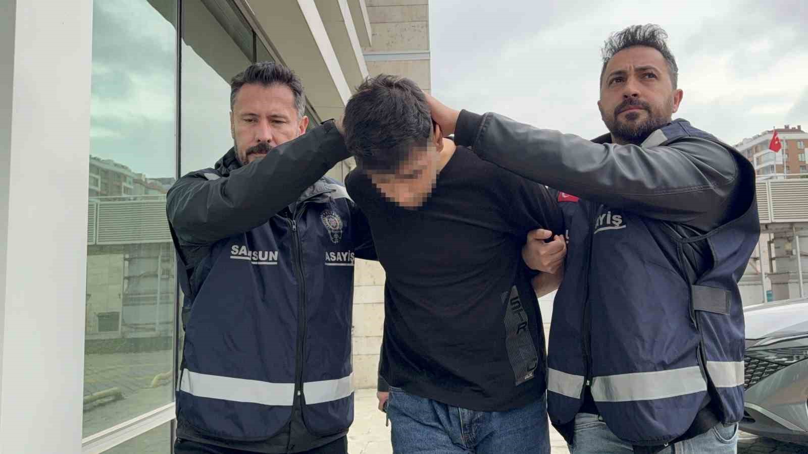 is arkadasini bicaklayarak olduren sahis adliyeye sevk edildi 1 OnNN8RHL