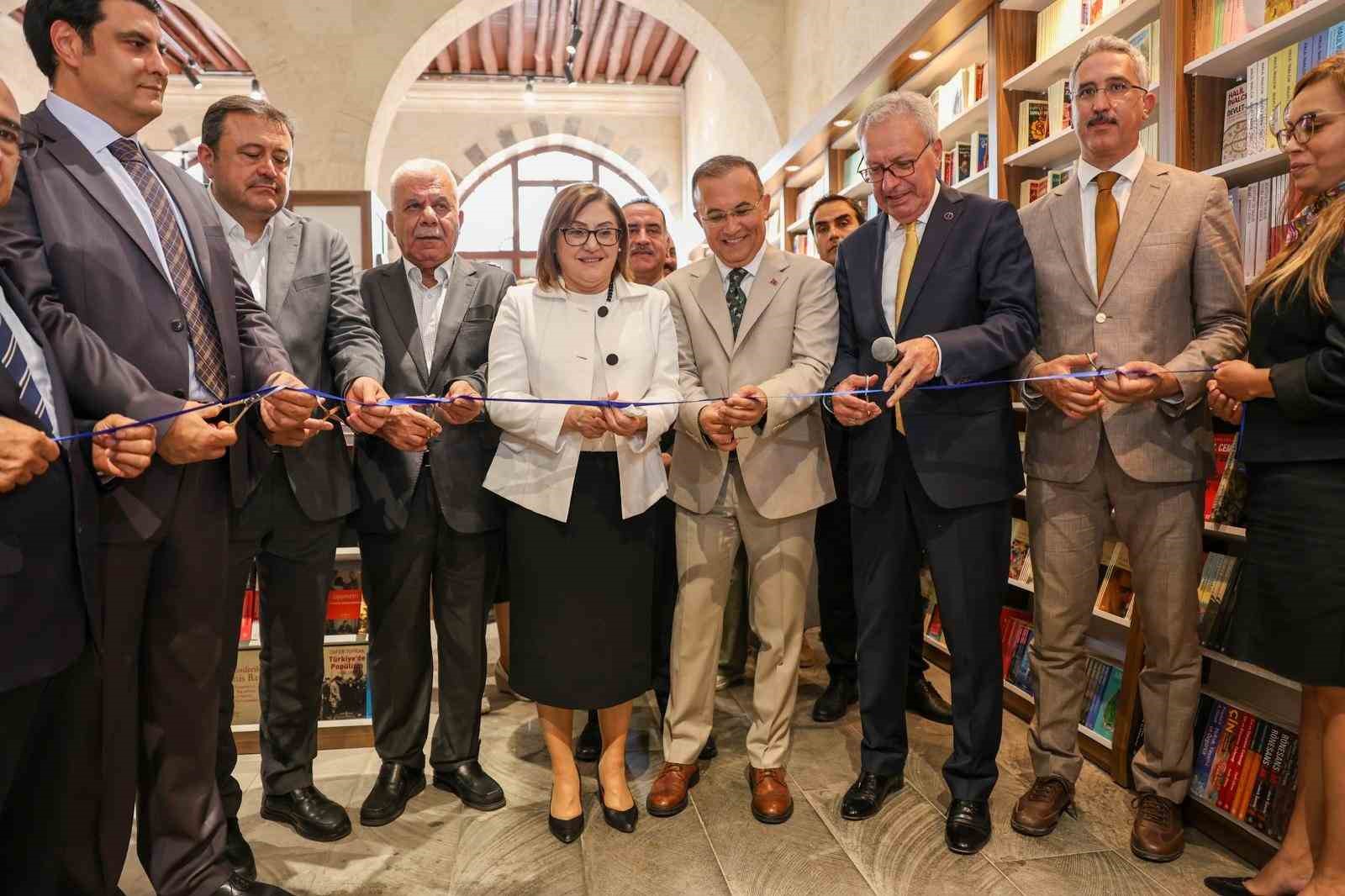 is bankasi kultur yayinlarinin gaziantep kitabevi acildi 2 m8wd2P4p