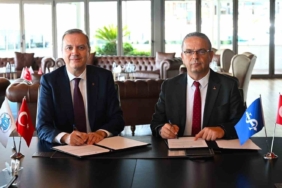 is-bankasi-ve-imeak-deniz-ticaret-odasindan-denizcilik-sektorune-destek-hFztR3BL.jpg