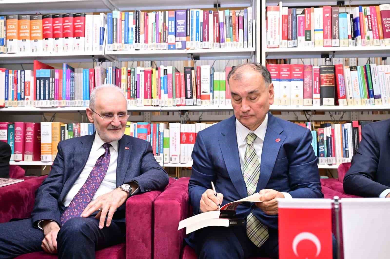 is dunyasi okuyor etkinliginin ucuncusu duzenlendi 1 GTCTnbKY