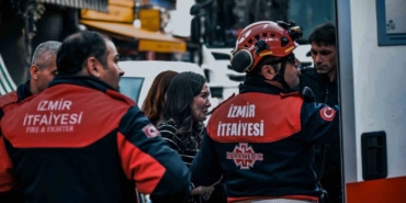 is-hanini-alevler-sardi-itfaiye-12-kisiyi-kurtardi-ELxh3Yq9.jpg