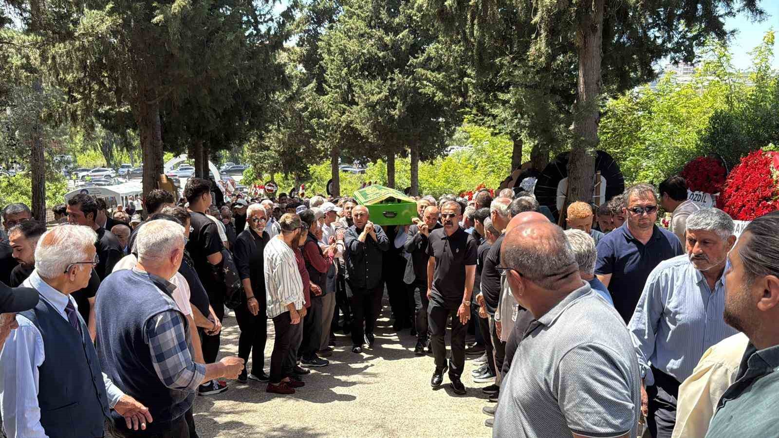 is insani aydin cavusoglu son yolculuguna ugurlandi 1 ktkRDESl