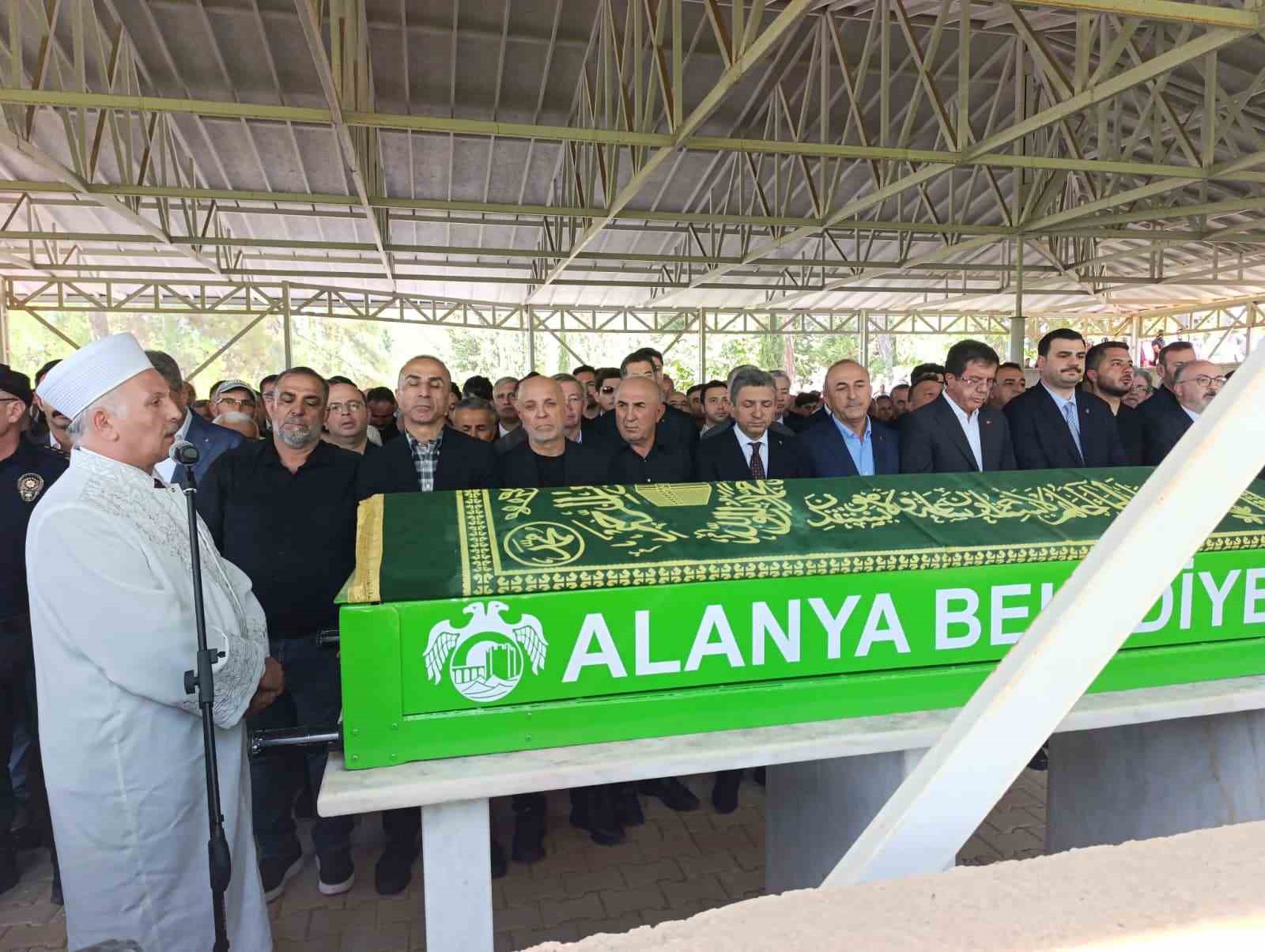 is insani aydin cavusoglu son yolculuguna ugurlandi 5 INULeUAt