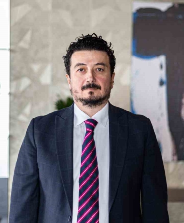 is-insani-sukru-tamer-basyazicioglu-turkiyede-ticari-gayrimenkulde-yeni-donem-basladi-IUbz3KK5.jpg