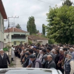 is-kazasinda-hayatini-kaybeden-genc-isci-son-yolculuguna-ugurlandi-zLL8f2Hj.jpg