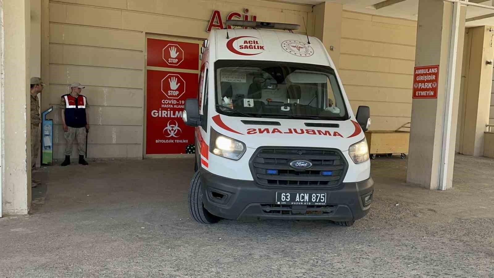 İş makinesinin altında kalan 1,5 yaşındaki çocuk hayatını kaybetti 5 is makinesinin altinda kalan 15 yasindaki cocuk hayatini kaybetti 1 tlO5Rlvf