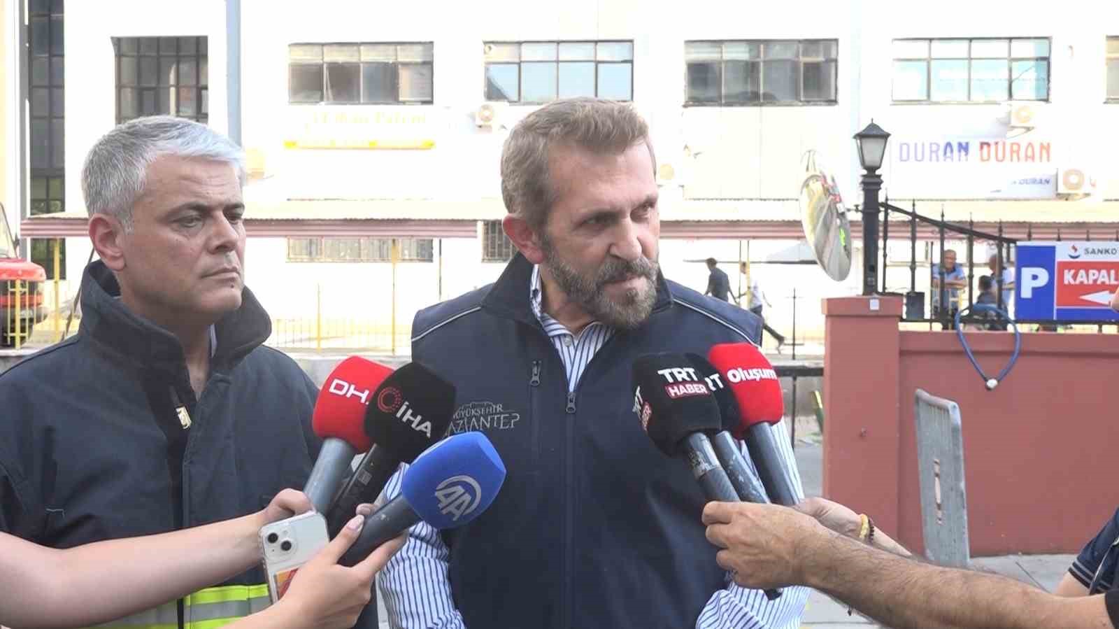 İş merkezi yangını kontrol altına alındı 4 is merkezi yangini kontrol altina alindi 0 QpEA1w5a