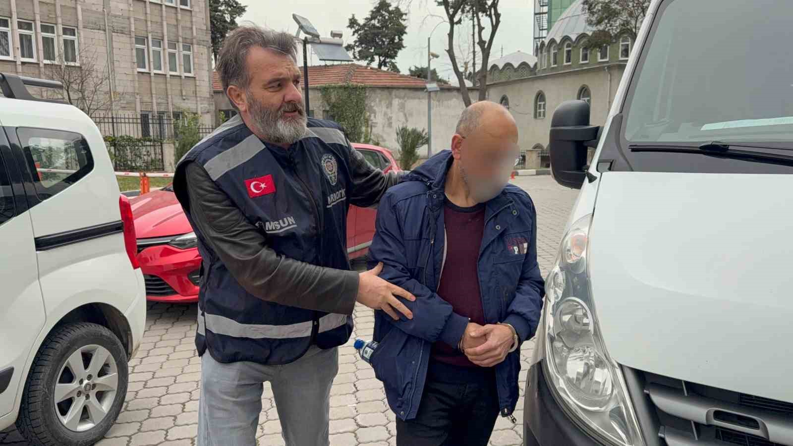 is yerinde uyusturucu ele gecirilen sahis gozaltina alindi 0 uMWUNGUK
