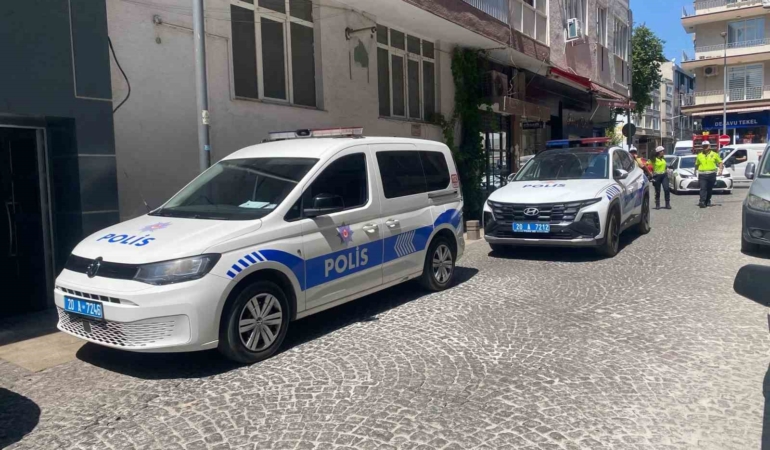 is-yerine-giderken-fenalasan-esnaf-sigindigi-pastanede-hayatini-kaybetti-QM5WlfgO.jpg