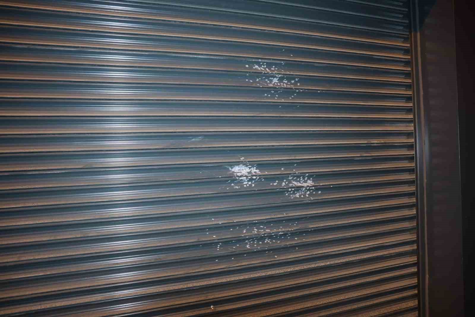 İş yerine silahlı saldırı: 2 şüpheli yakalandı 5 is yerine silahli saldiri 2 supheli yakalandi 1 zjwOSJCY