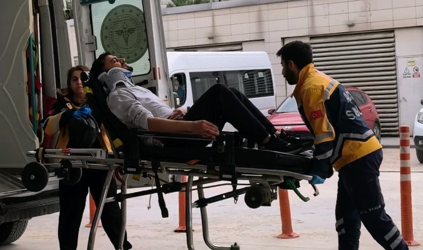 is yerine sopalarla girip ortaligi savas alanina cevirdiler 4 yarali 1 LUyqjUlM
