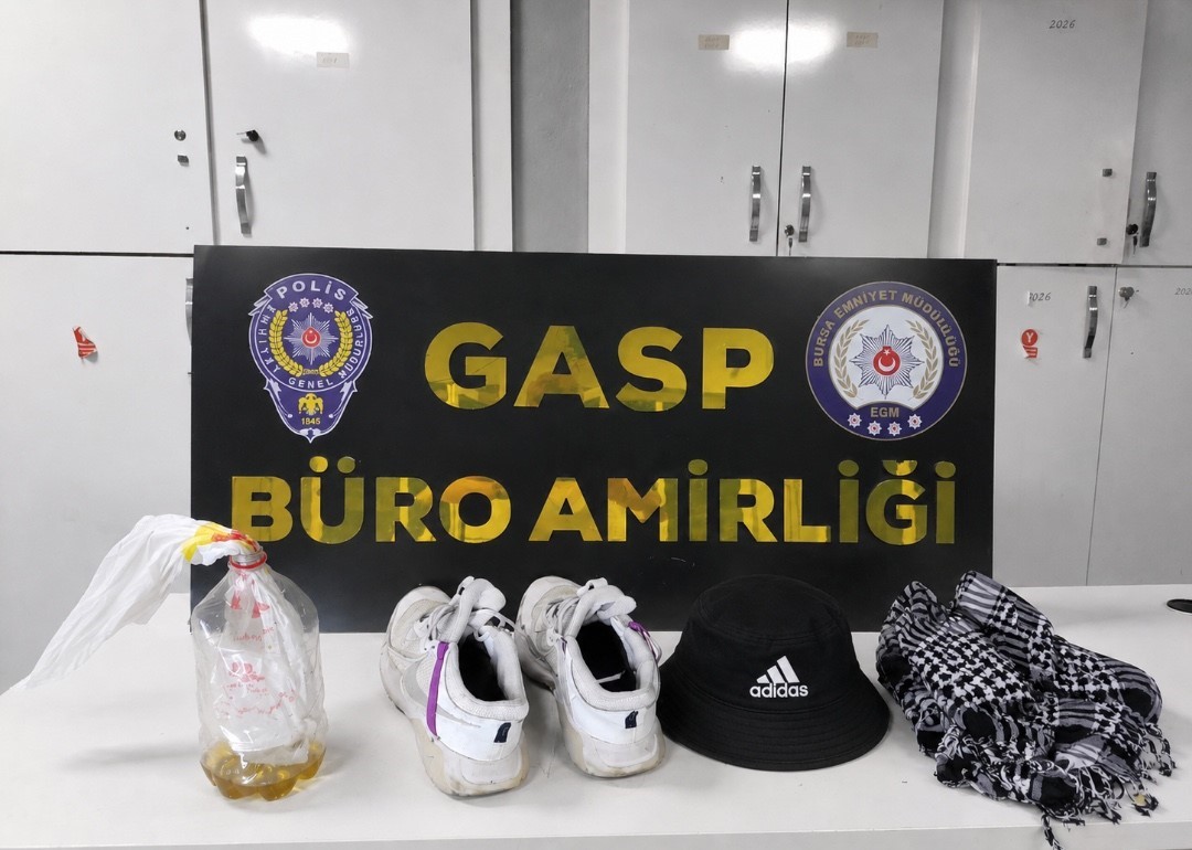 is yerini atese verirken az daha kendileri yaniyordu o anlar kamerada 3 scH7i1MS