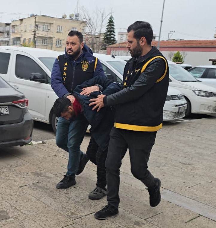 İş yerlerine giren hırsızlar ne bulduysa çaldı: 2 şüpheli tutuklandı 11 is yerlerine giren hirsizlar ne bulduysa caldi 2 supheli tutuklandi 7 niTjqODS