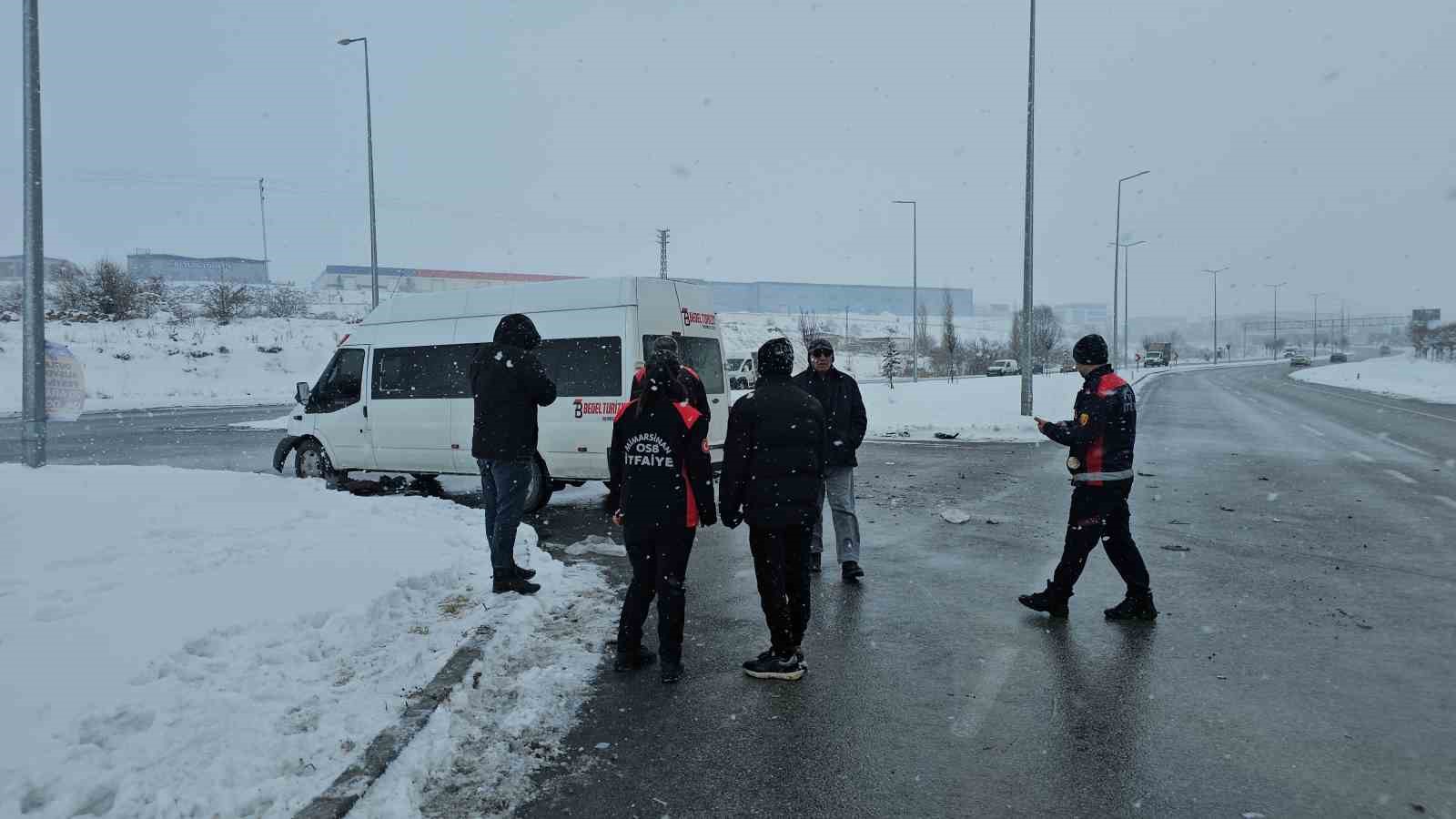 isci servisi tira carpti 11 yarali 3 CSpnEPGa