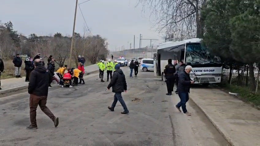 isci servisleri carpisti 19 yarali 2