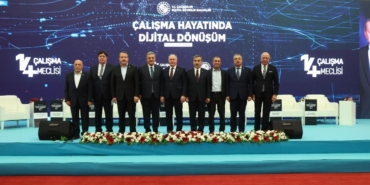 isci-ve-memur-konfederasyonlarindan-dijital-donusum-uyarisi-dogru-yonetilmezse-sosyal-adaletsizlikleri-derinlestirebilir-LVP4UeQM.jpg