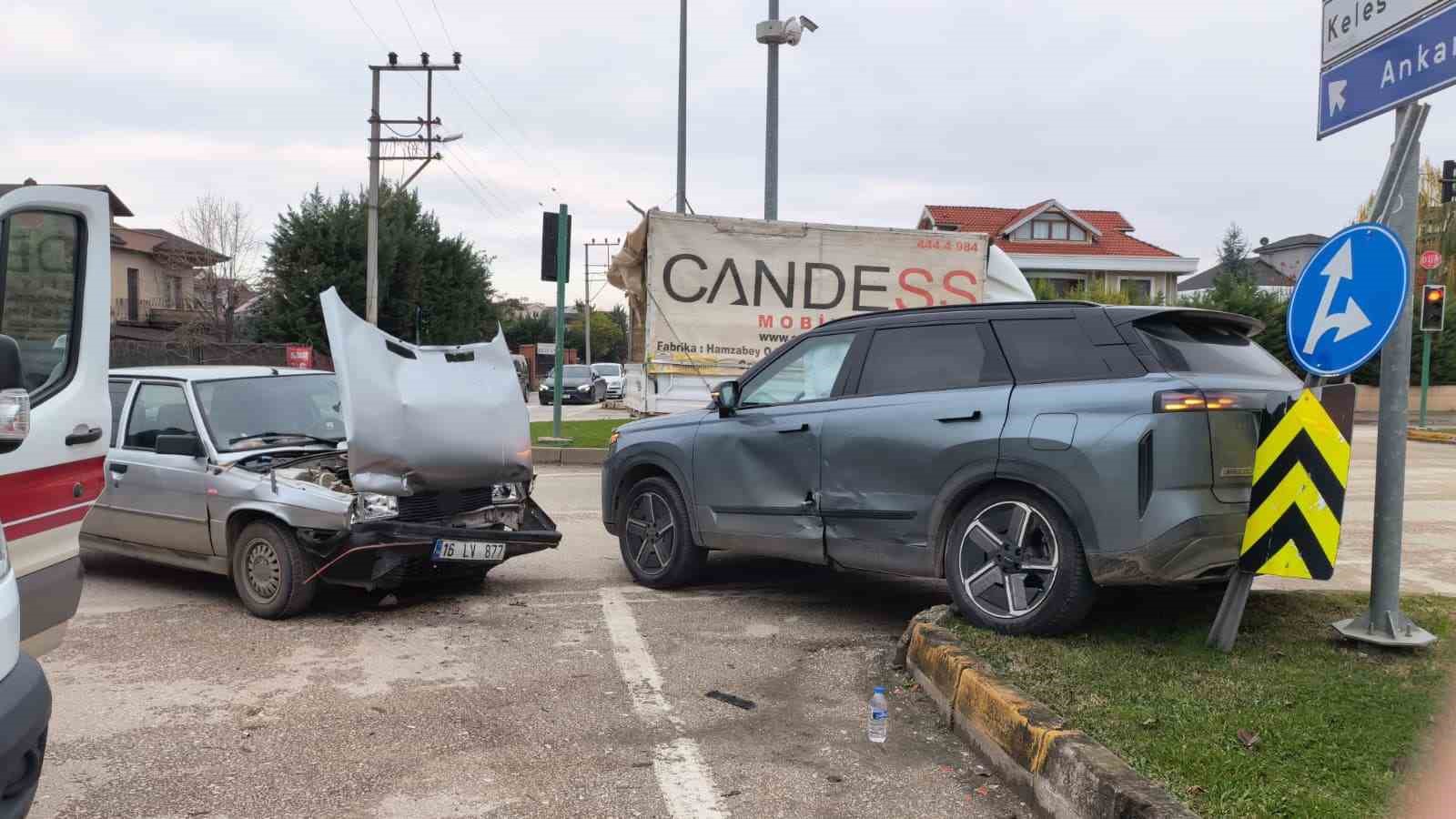 isik ihlali kaza getirdi 2 yarali 2
