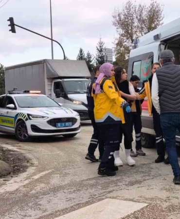 isik-ihlali-kaza-getirdi-2-yarali-tIjcv7yp.jpg