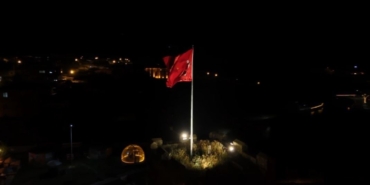 isiklandirilan-ardahan-kalesi-boyle-goruntulendi-1c6jqSaL.jpg