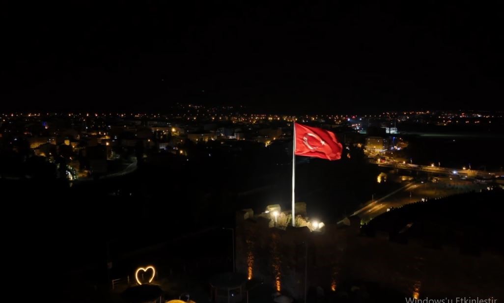 isiklandirilan ardahan kalesi boyle goruntulendi 4 KuCsVX7m