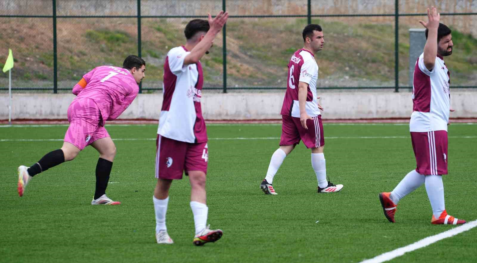 İşitme Engelliler Futbol Süper Ligi: Kırşehir İESK: 0 - Ankara İESK: 2 7 isitme engelliler futbol super ligi kirsehir iesk 0 ankara iesk 2 3 bUnDKpdk