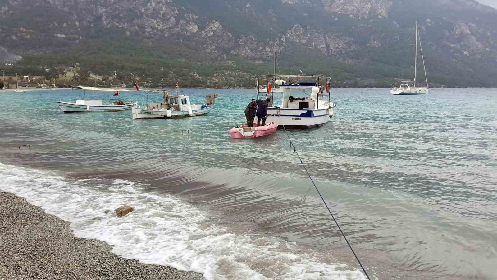 iskeleler kalkti kadin balikcilar balikciligi birakti 6 BzAgLOJE