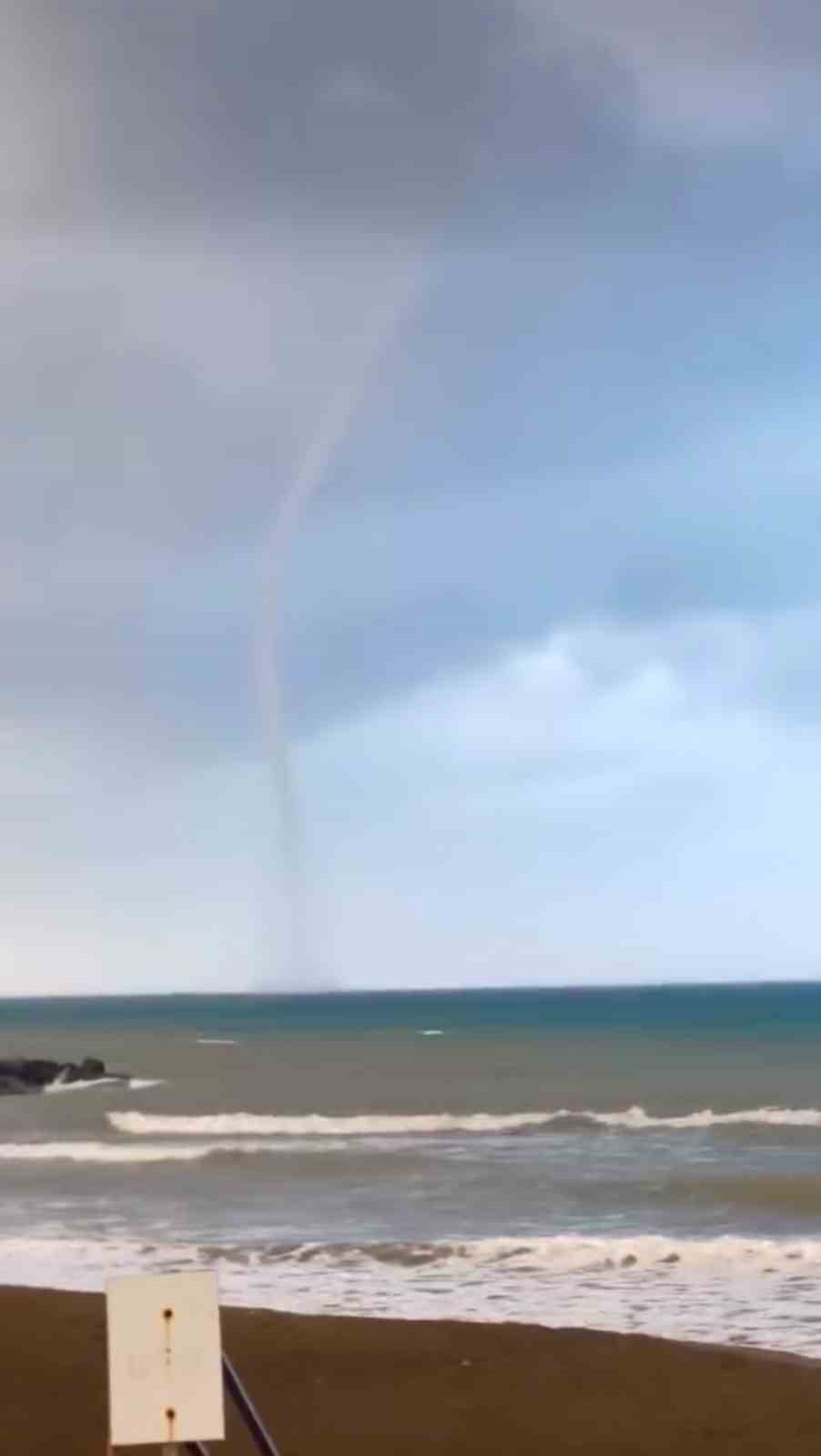 iskenderun korfezinde olusan hortum cep telefonu kamerasina yansidi 1 VDG2hJm5