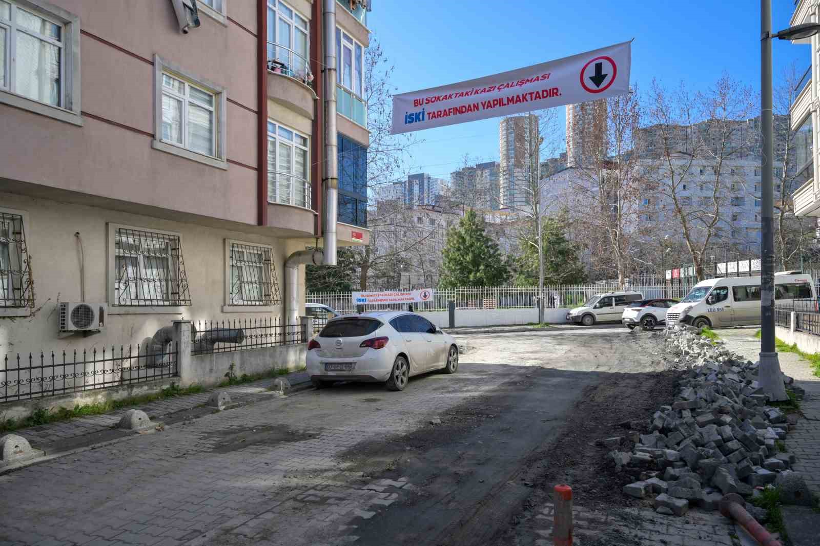 İSKİ, Esenyurt’ta yaptığı kazı çalışmalarının ardından sokakları kapatmadan bıraktı 5 iski esenyurtta yaptigi kazi calismalarinin ardindan sokaklari kapatmadan birakti 1 KwaHb5m7