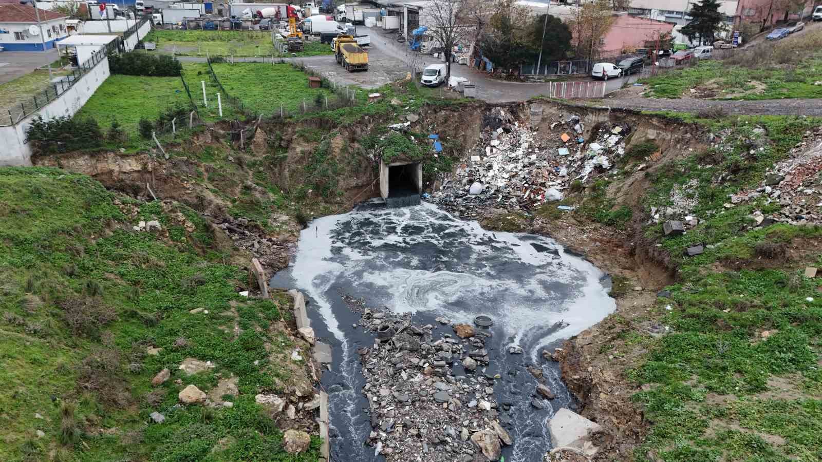 iskiye 3 milyon lira ceza kesilmisti marmara denizine lagim akitmaya devam ediyor 0 uelqRnuY