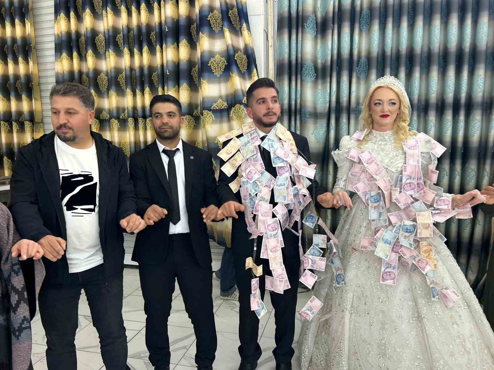 iskocyali geline van usulu dugun 3 2kyXMFEj