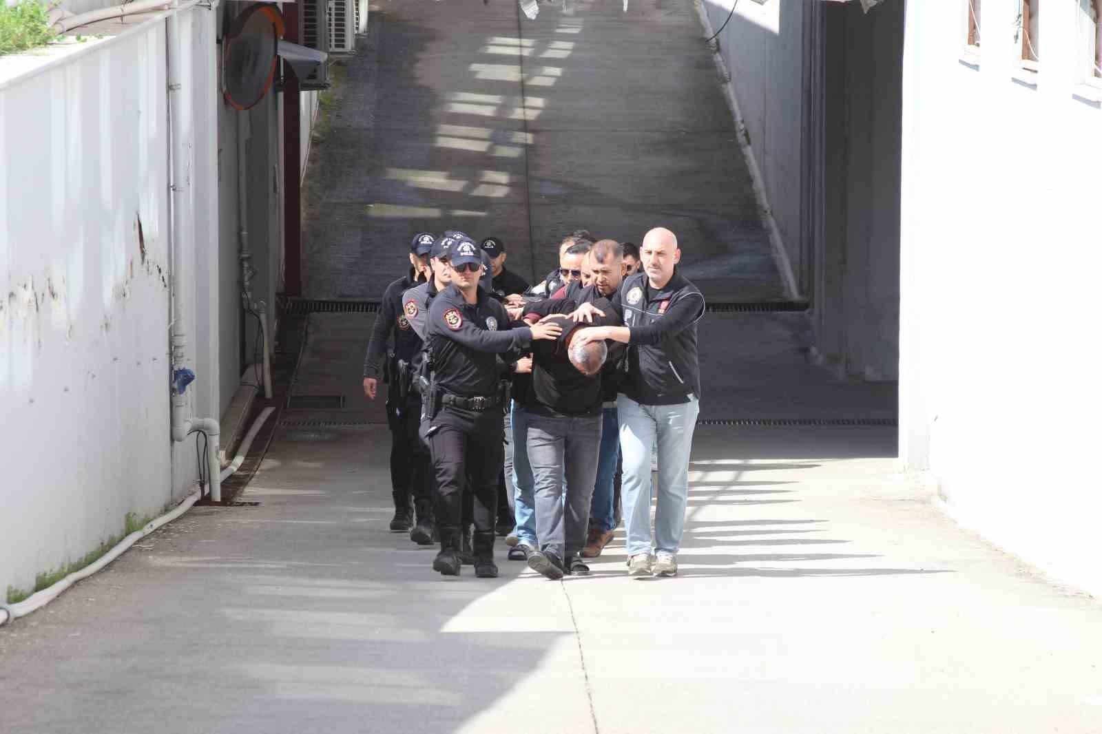 islak mendil susu cokertildi afiyet olsun kamuflaji pes dedirtti 3