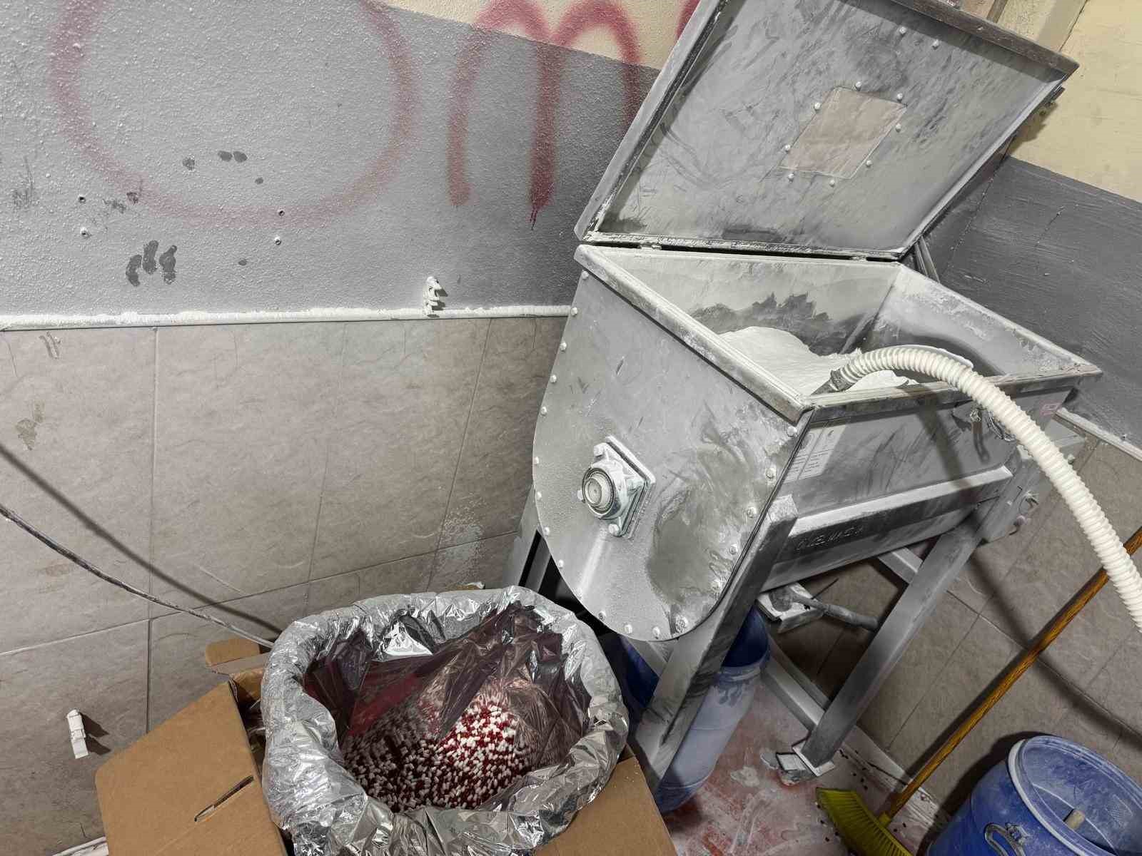 islak mendil susu cokertildi afiyet olsun kamuflaji pes dedirtti 4 ZOH5gs9r