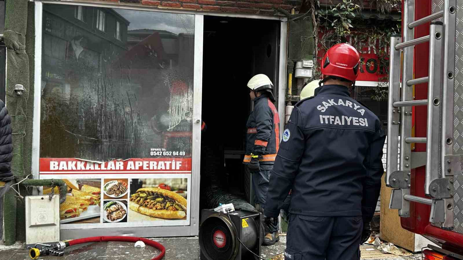 isletmeci disaridayken dukkaninda yangin cikti 3 rvmLK7C1