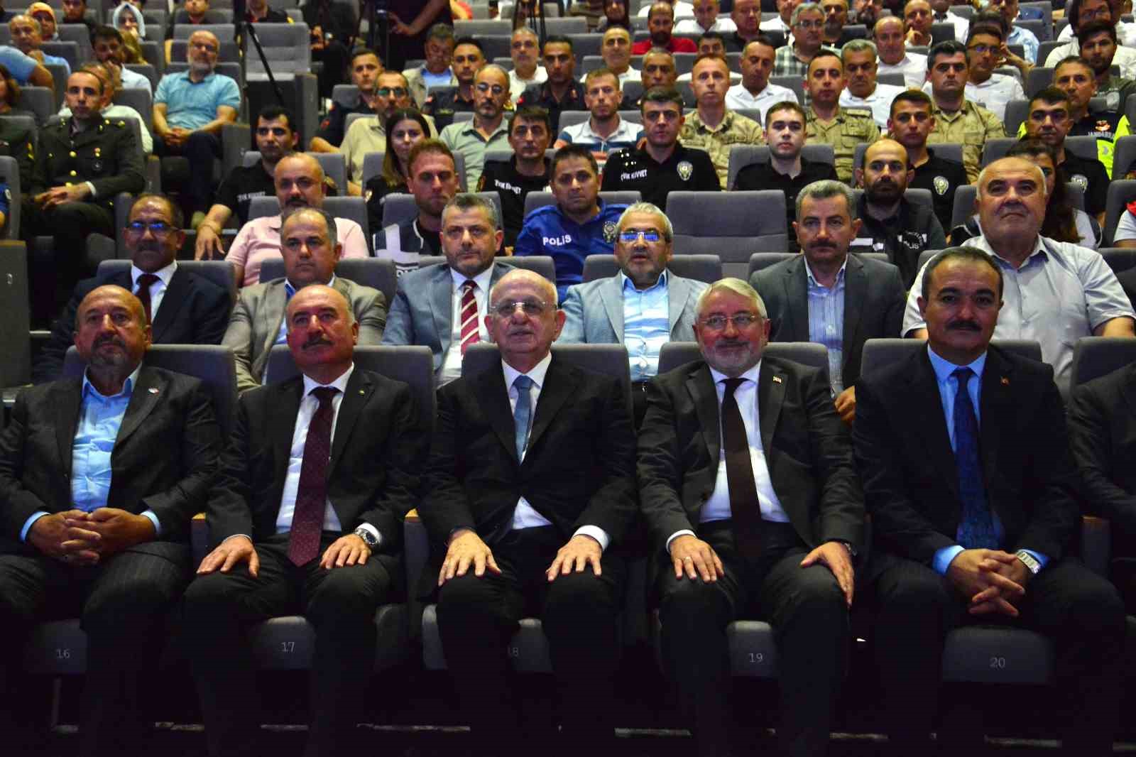 ismail kahraman corumda 15 temmuzu anlatti 3 nqKAaJWb