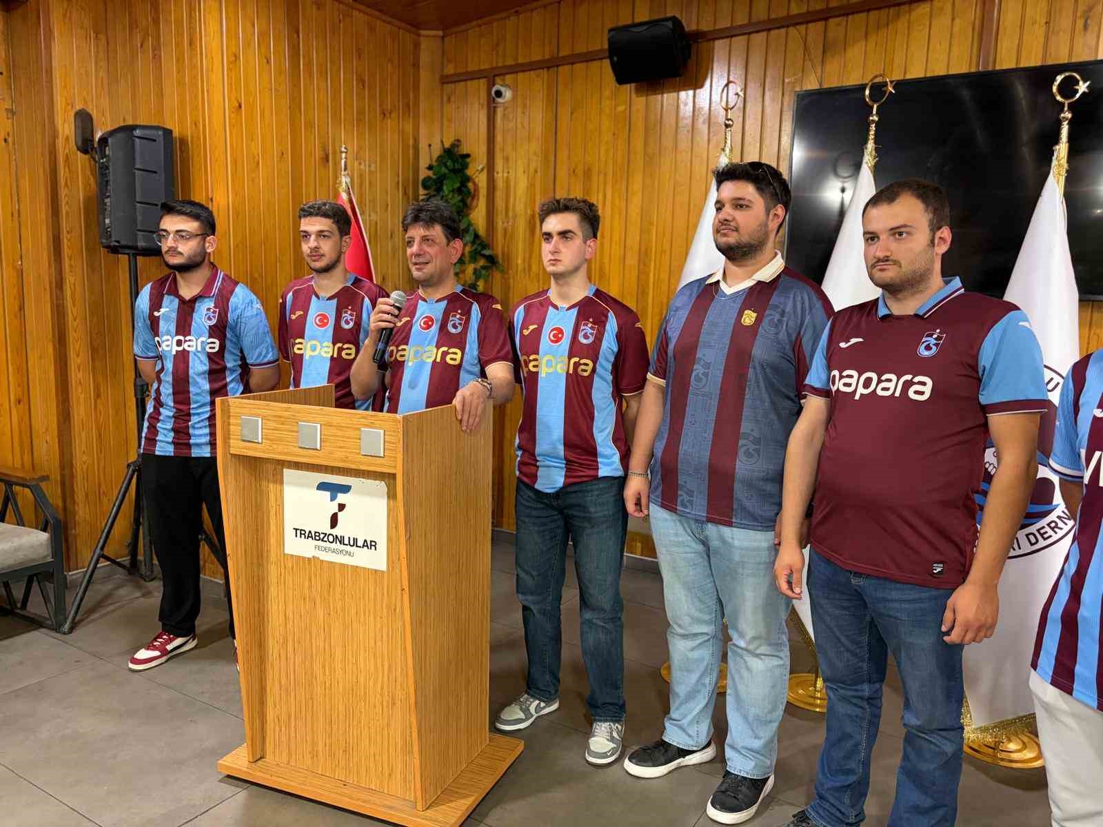 ismail turgut oksuz 61000 forma tek yurek trabzonspor kampanyasini baslatmis bulunuyoruz 0 4a4355PP