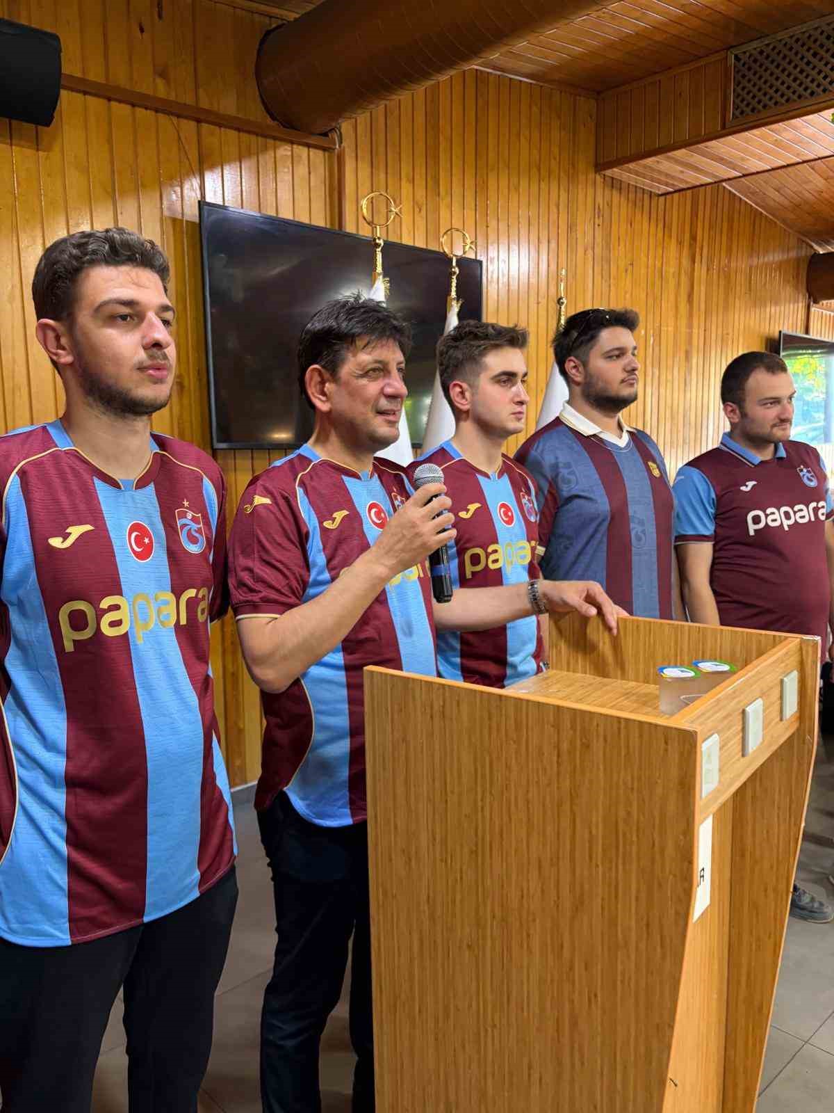 ismail turgut oksuz 61000 forma tek yurek trabzonspor kampanyasini baslatmis bulunuyoruz 4