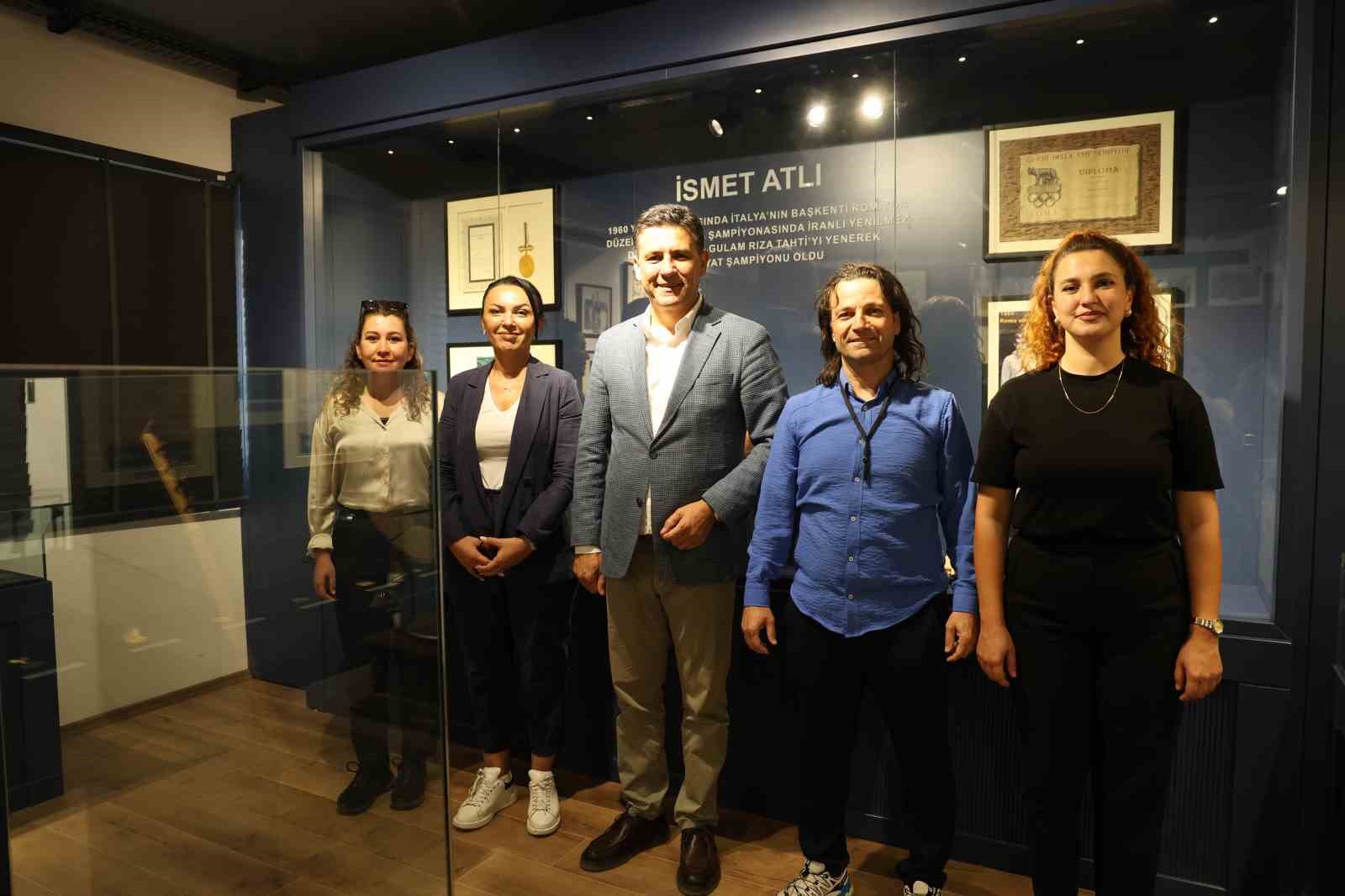 ismet atli karakucak guresleri sampiyonlar kortejiyle basladi 10 2C56kEZG